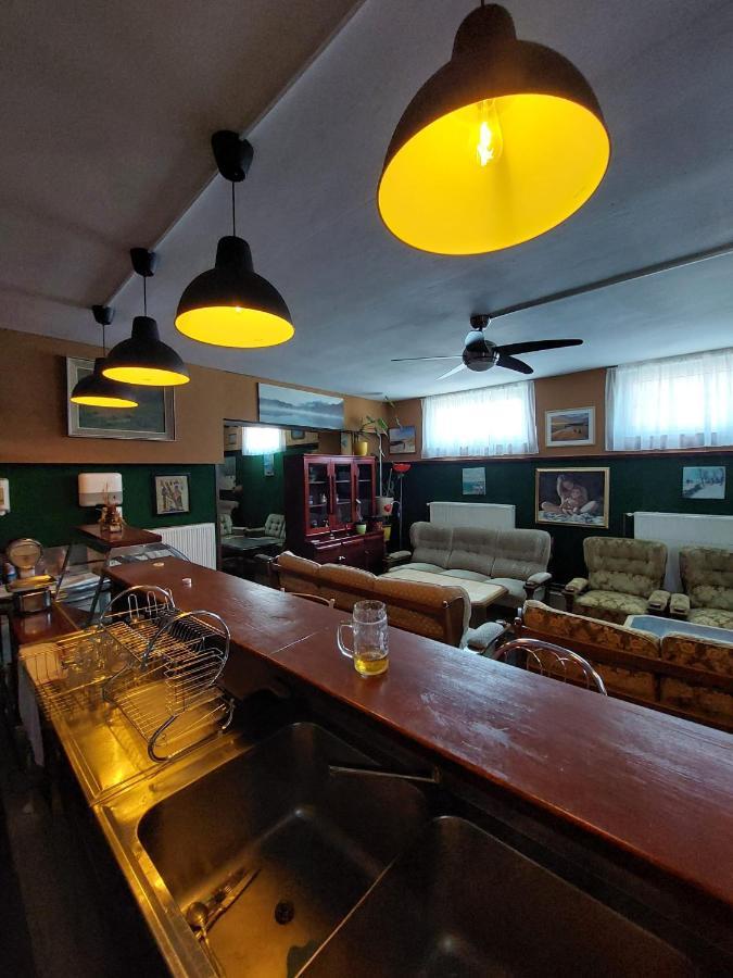 Hostel Suzzzy Novska المظهر الخارجي الصورة